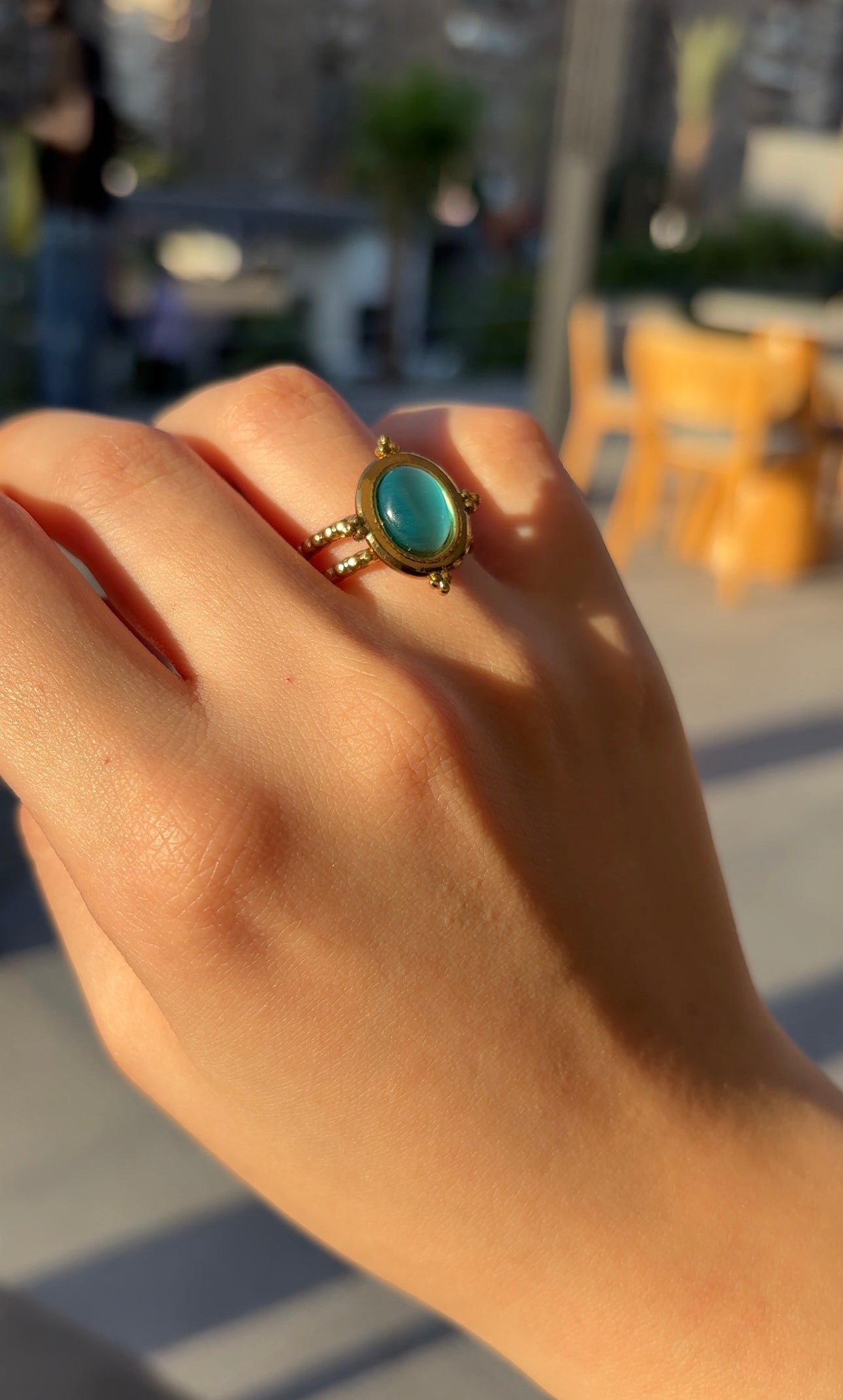 Turquoise cat-eye stone ring