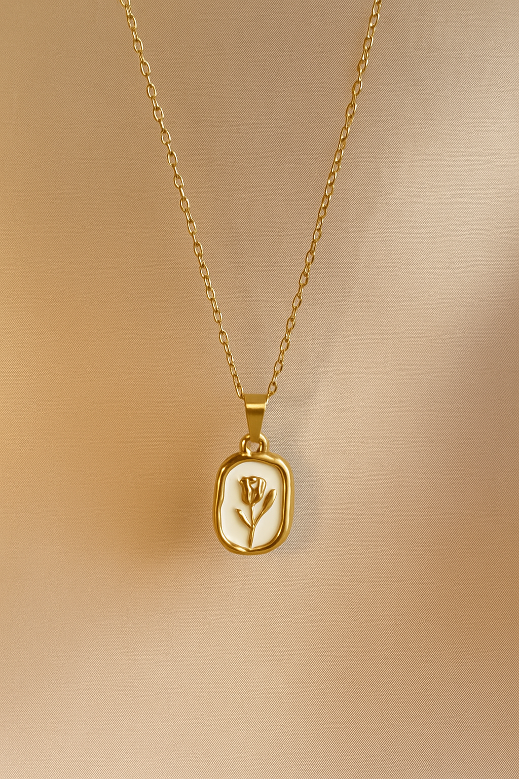 Tulipe Necklace