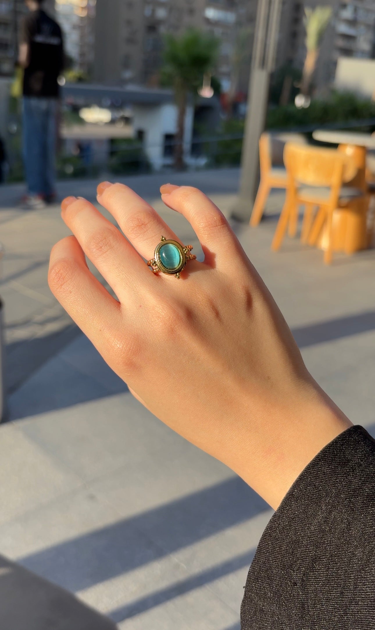 Turquoise cat-eye stone ring